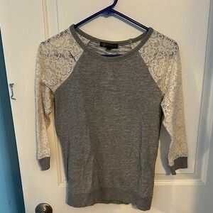 Outback Red Heather Gray Sweater with Cream Lace Details